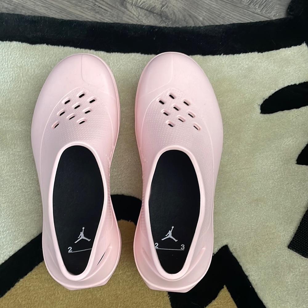 Jordan system 23 foam slippers